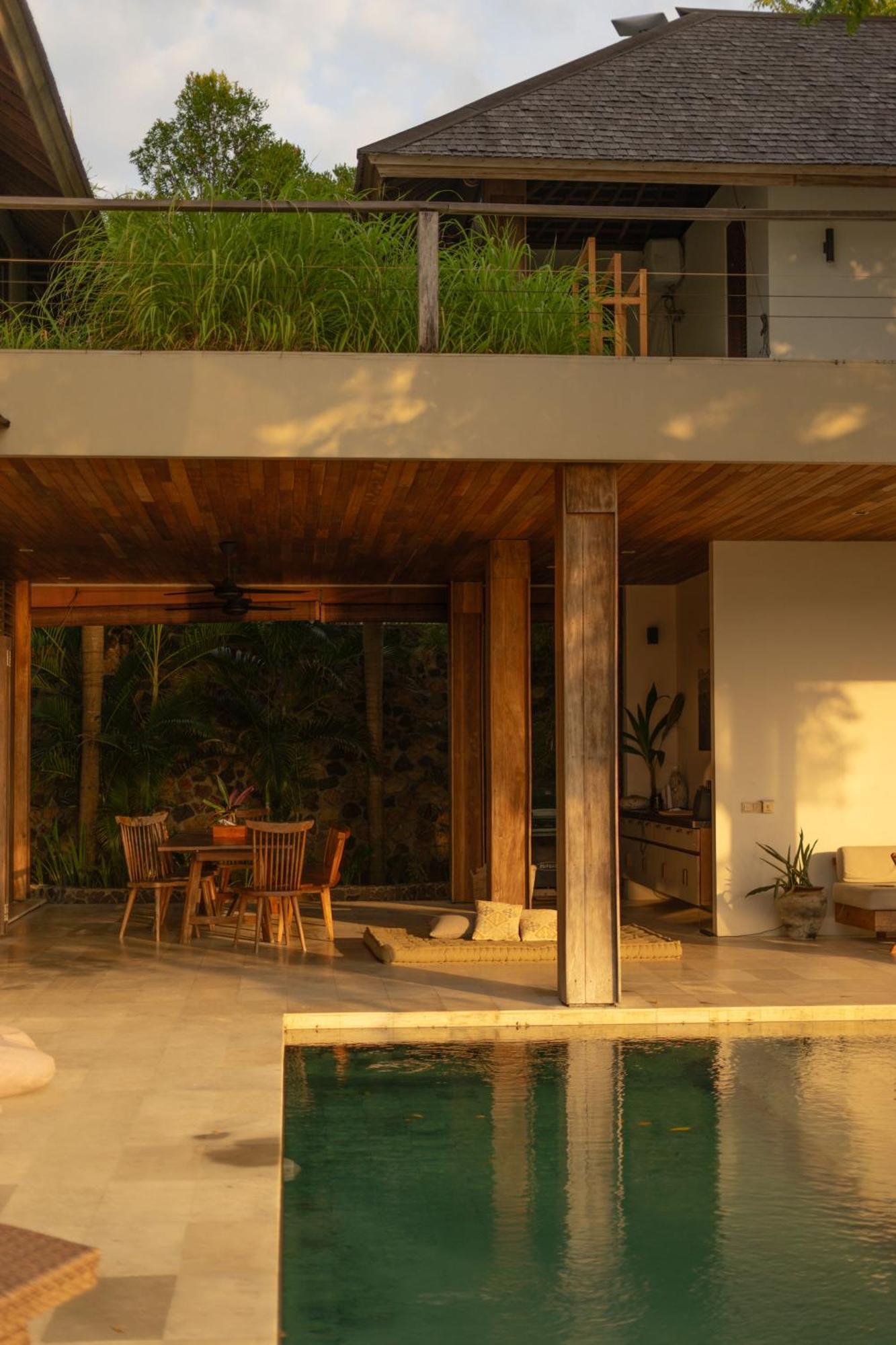 Villa Sorgas Kuta  Экстерьер фото